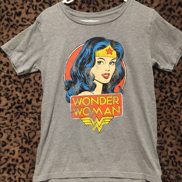 vintage wonder woman t shirt